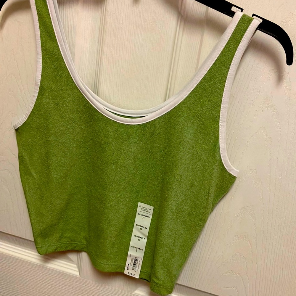 Ladies, new green scoopneck, tank top size small